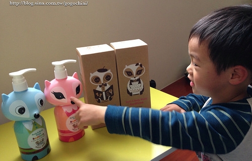 前阵子老二发烧住院出院后没几天又气管发炎|