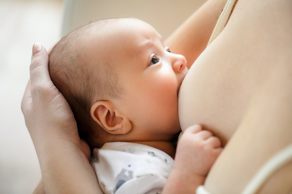 哺餵母乳有助排惡露量